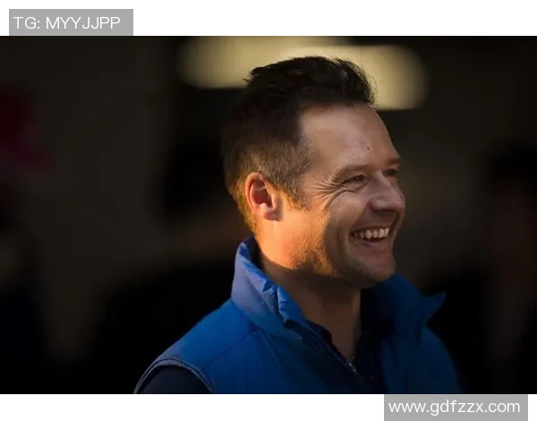 上海篮球队的耐力之路:从训练到比赛的全方位探索与分析 上海篮球队的耐力之路:从训练到比赛的全方位探索与分析