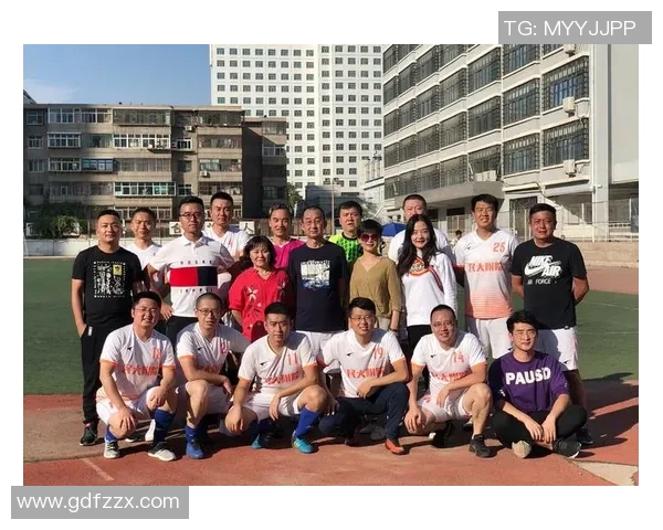 上海足球队荣登足球意识排行榜第二名引发热议 上海足球队荣登足球意识排行榜第二名引发热议