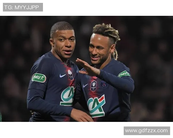 内马尔儿子展现足球天赋小小球员的成长之路引关注